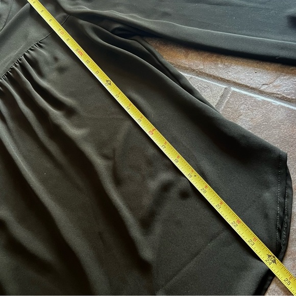 ⭐️BOGO FREE⭐️ LOFT Olive Green Pleated Long Sleeve Blouse - Picture 12 of 12